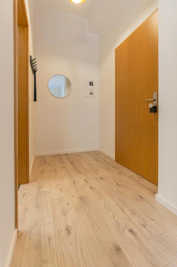 Cityapartment - 53 M², 2 Zimmer, Zentral, Netflix, Kueche, Waschmaschine Cottbus Kültér fotó