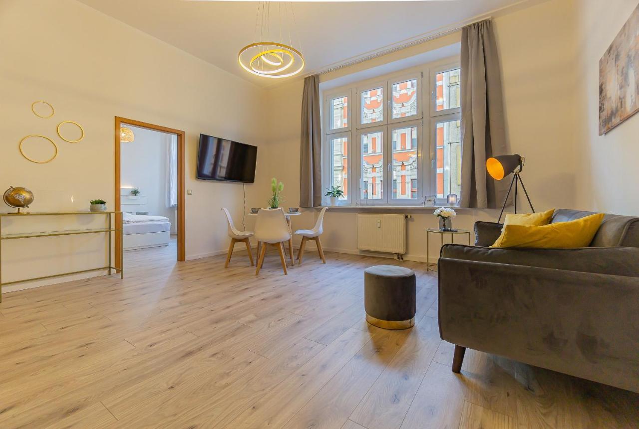 Cityapartment - 53 M², 2 Zimmer, Zentral, Netflix, Kueche, Waschmaschine Cottbus Kültér fotó